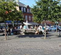 Roenne-brunnen_marktplatz.jpg
